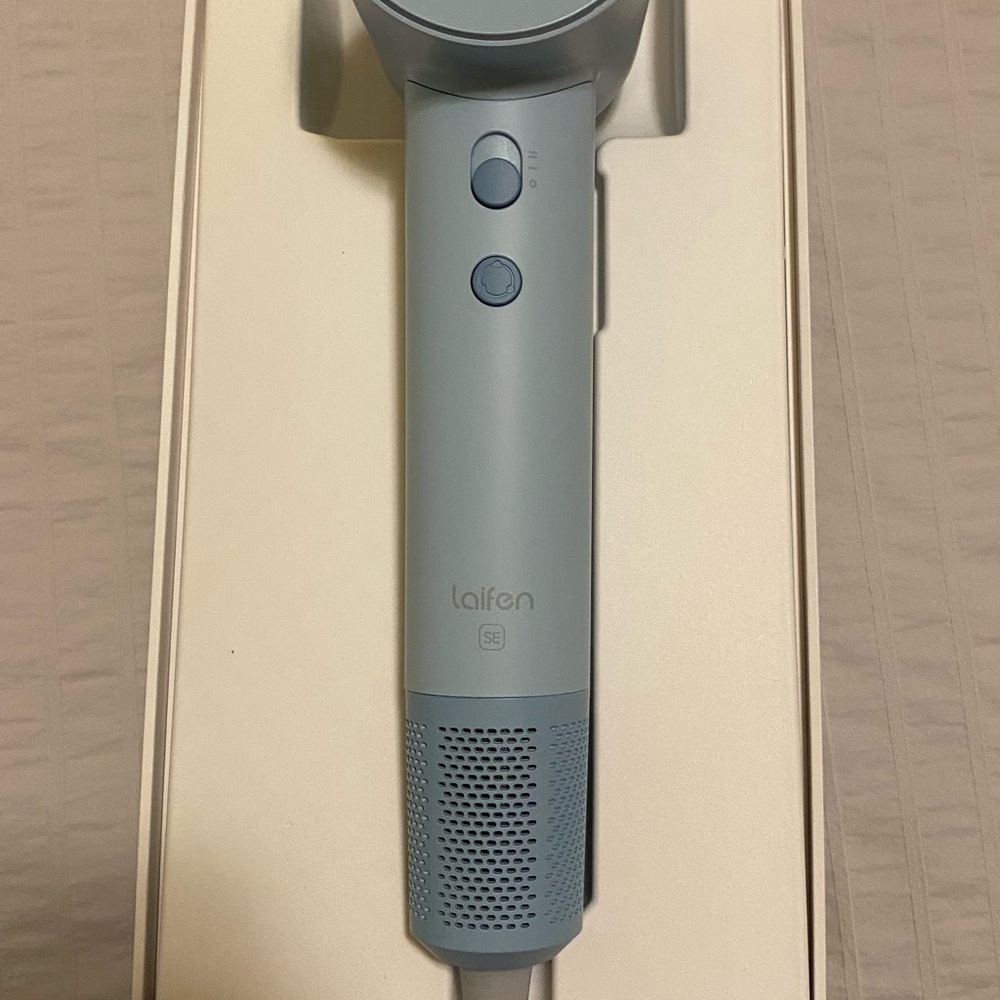 Blue Hair Styling Tool for Effortless Grooming